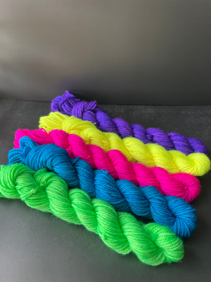 Highlight DK Minis